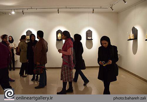 گزارش تصویری نمایشگاه ساره قمی با عنوان "تاجِ خار" در گالری آتبین