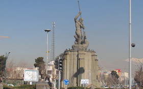 چند نفس عمیق کنار مجسمه‌های تهران