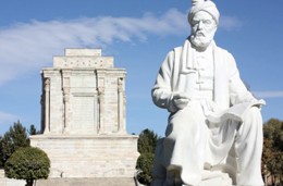 از آندره گدار تا حسین حجار باشی / آرامگاه فردوسی هشت دهه پس از بنا