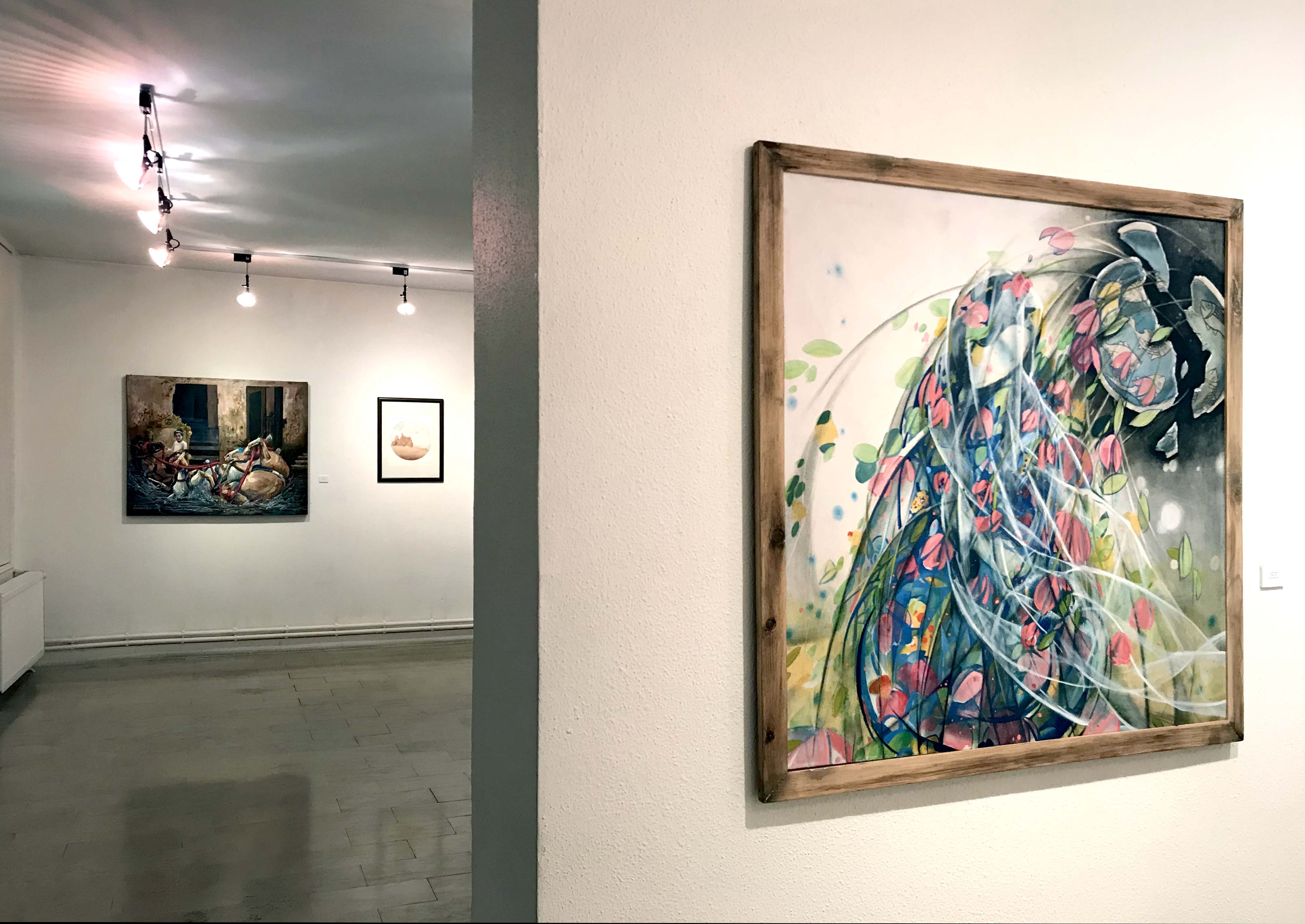 گزارش تصویری نمایشگاه گروهی نقاشی "دور اما نزدیک" در گالری لاله