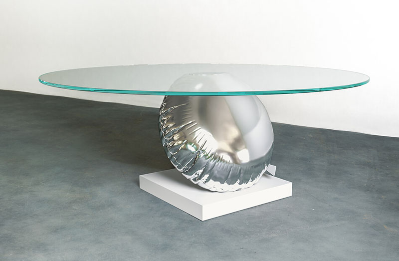 طراحی خلاقانه میز بر اساس تعبیری از شناوری و تعادل