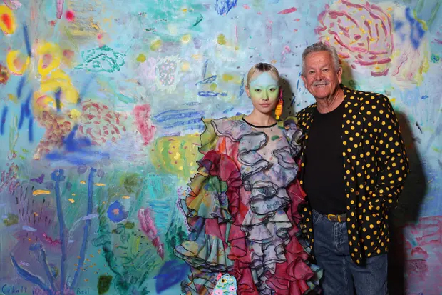 Artist Ken Done delivers colourful speech as 2022 Australian fashion laureate