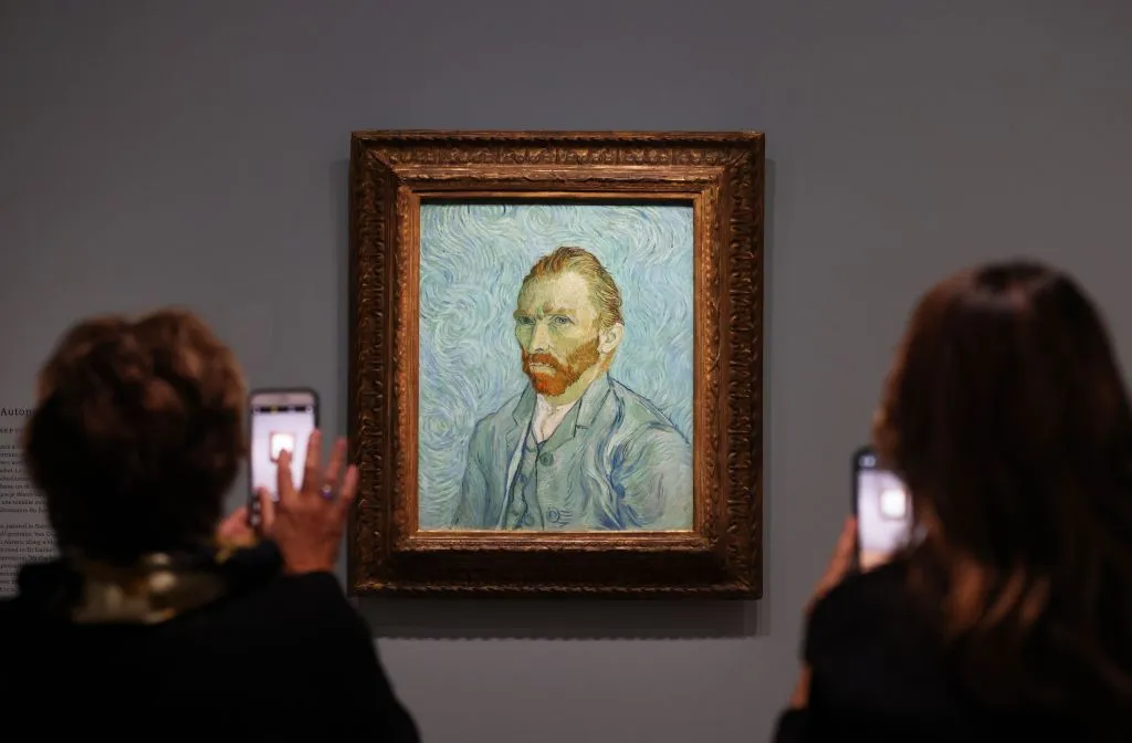 Virtual Reality Brought Van Gogh`s Masterpieces to Life and Broke the Musée d`Orsay`s Attendance Records