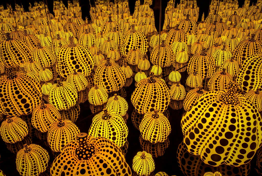 Yayoi Kusama`s Famed Pumpkin "Infinity Room" is Returning to the Dallas Museum of Art