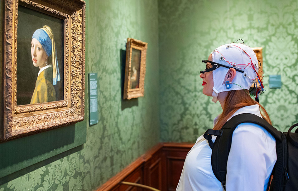 The Girl with a Pearl Earring captivates visitors in a groundbreaking neuroscience study