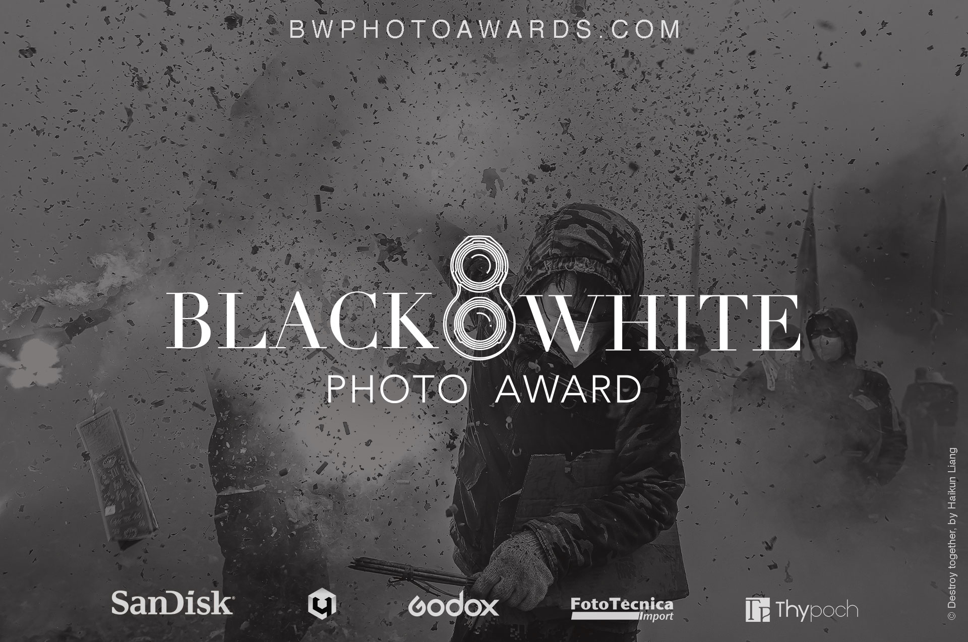 فراخوان جایزه عکاسی Black and White