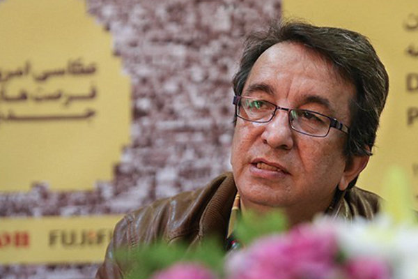 مسعود زندهروح کرمانی: همچنان جشنوارهزدهایم/ باید تکلیف دوسالانه عکس مشخص شود