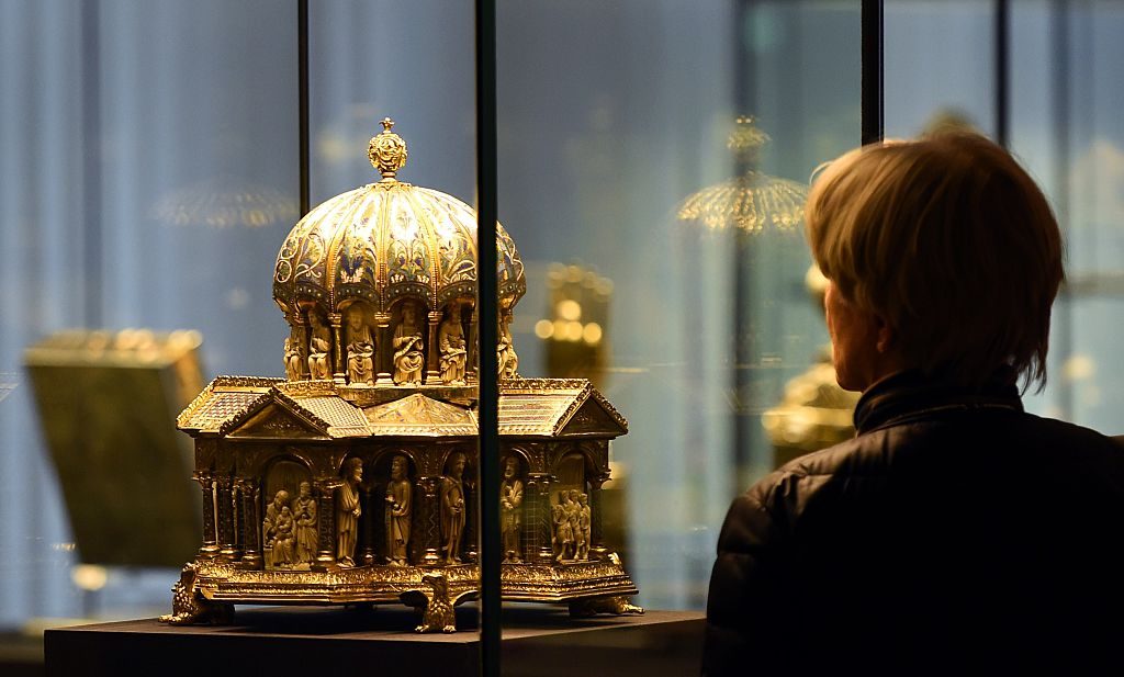 Art Industry News: The US Supreme Court Agrees to Hear the High-Stakes Guelph Treasure Case + Other Stories
