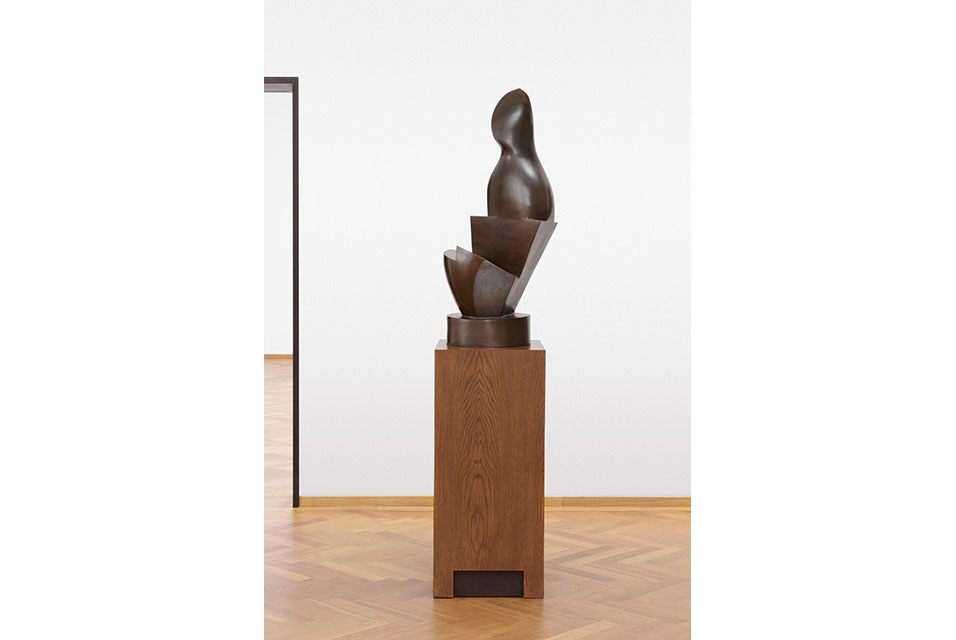 Kunstmuseum Den Haag acquires the plaster version that served as a model for Hans Arp`s last stone sculpture