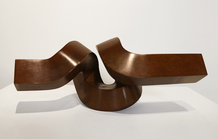 نگاهی بر آثار مجسمه ساز CLEMENT MEADMORE