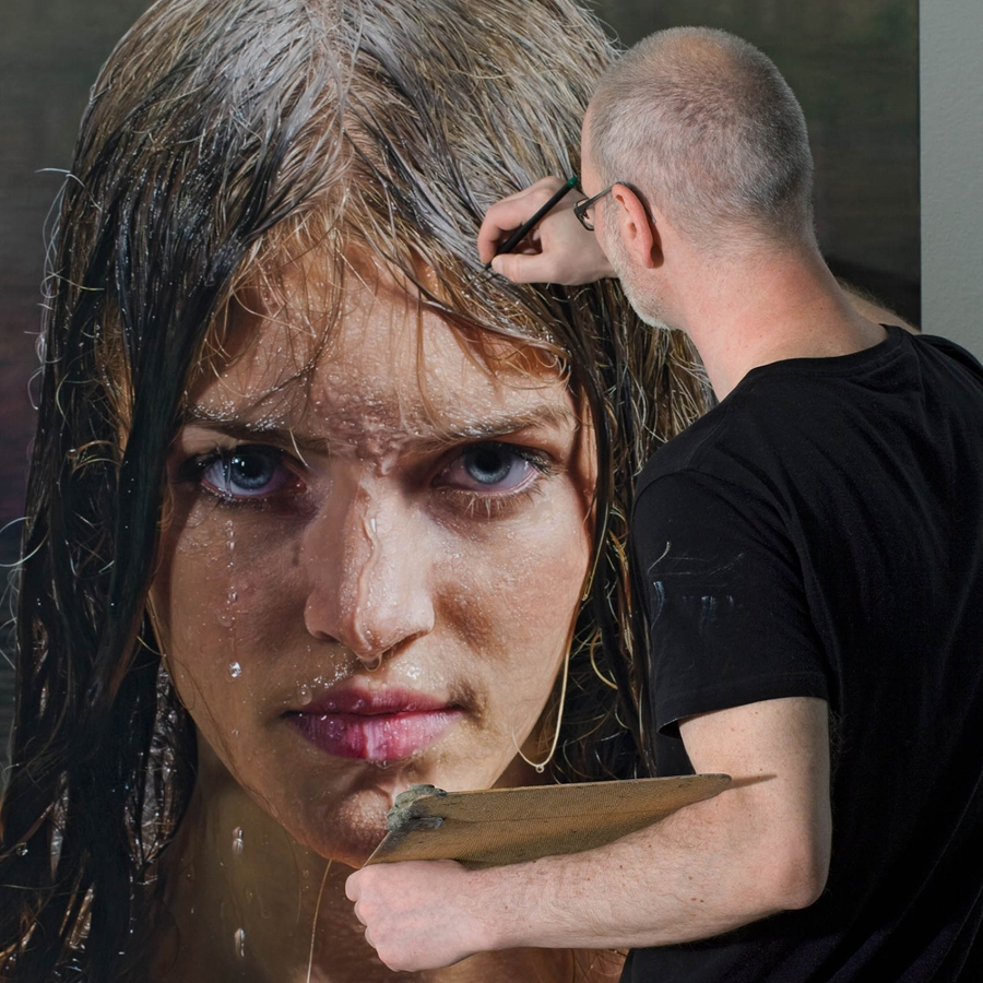 Striking hyper-realistic portraits by Philipp Weber